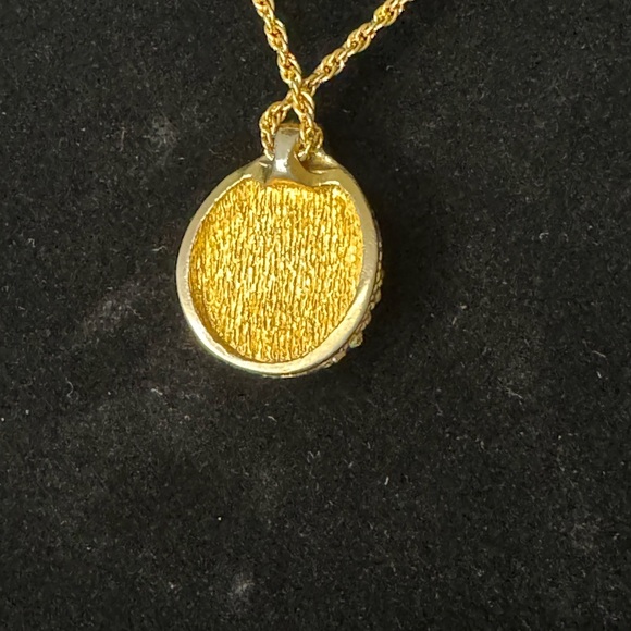 DIOR Necklace! - Picture 4 of 6